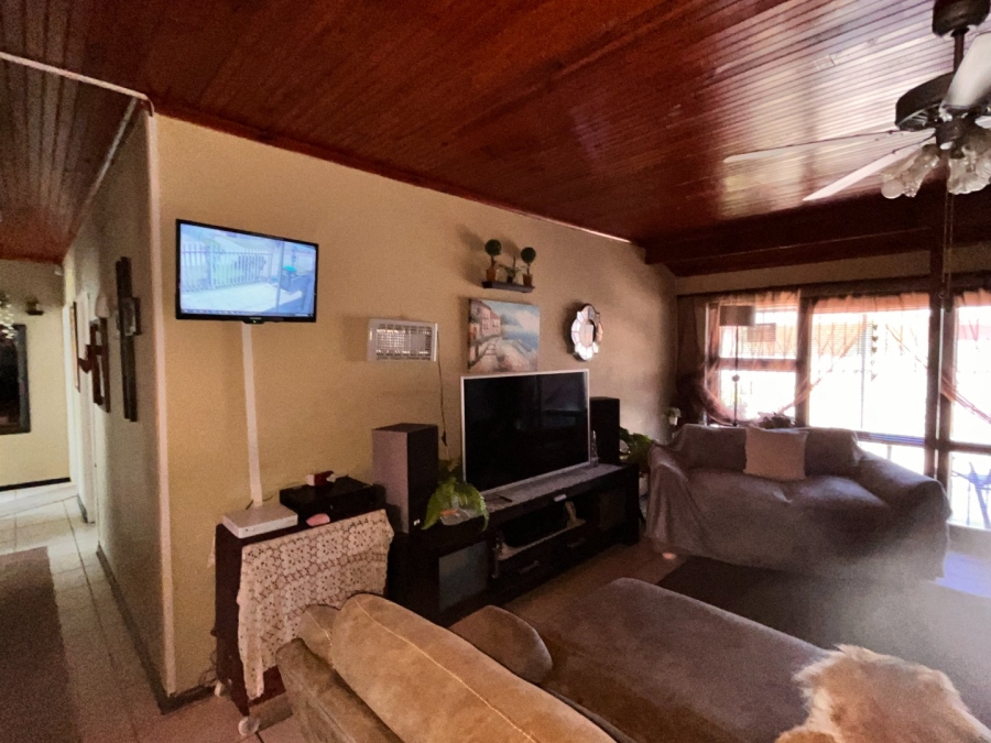 3 Bedroom Property for Sale in Noorsekloof Eastern Cape